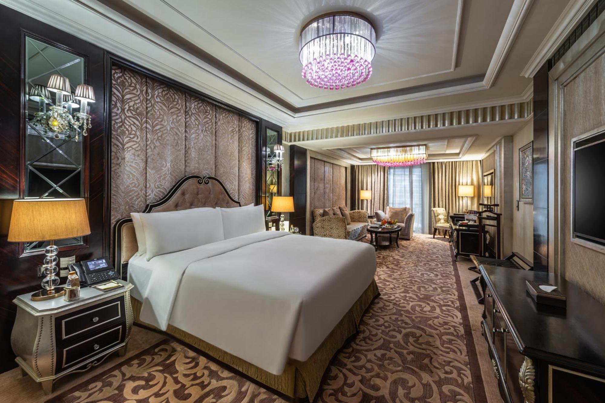 Hotel Narcissus & Riyadh